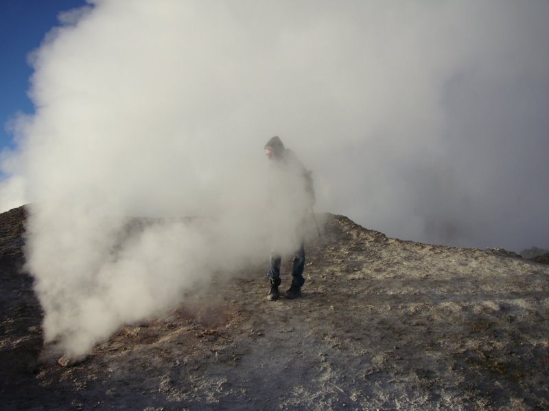 Travel - Bolivia - Salar De Uyuni - Geyser